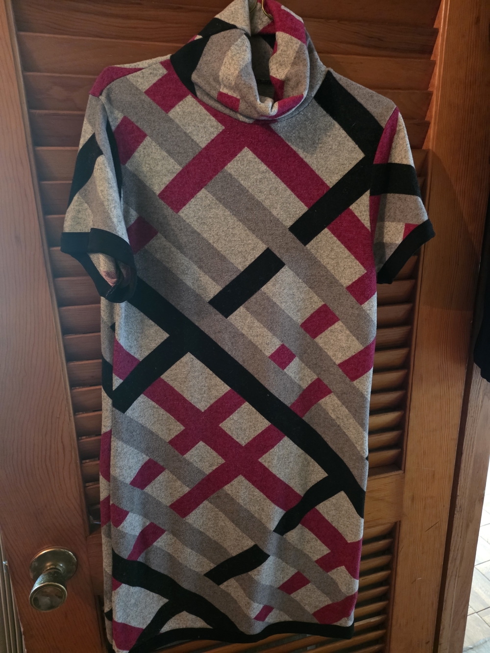 Short-Sleeve Turtleneck Knit Mini Dress in Gray, Pink & Black